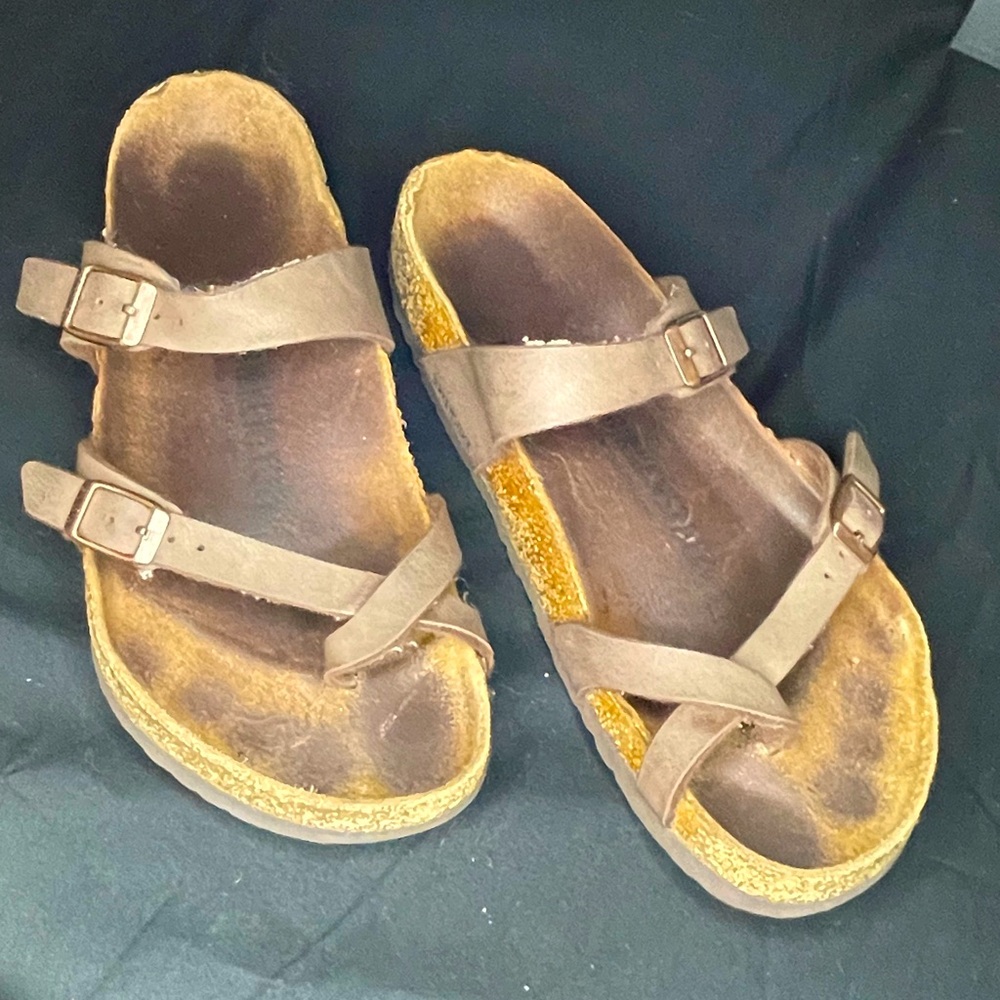 Size 40 EU Birkenstock Mayari sandals